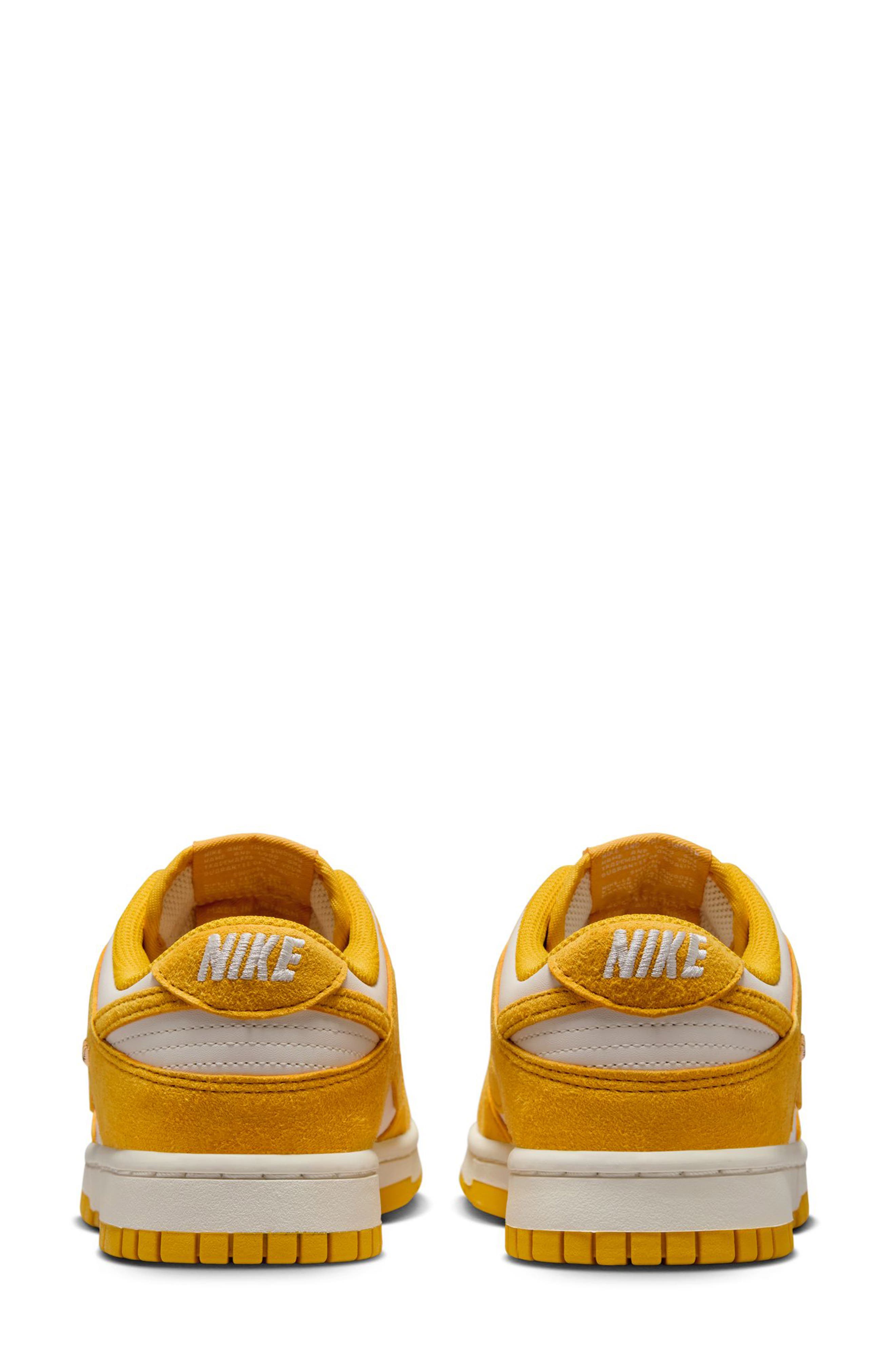 Женские кроссовки Nike Dunk Low Basketball Sneaker — фото 5