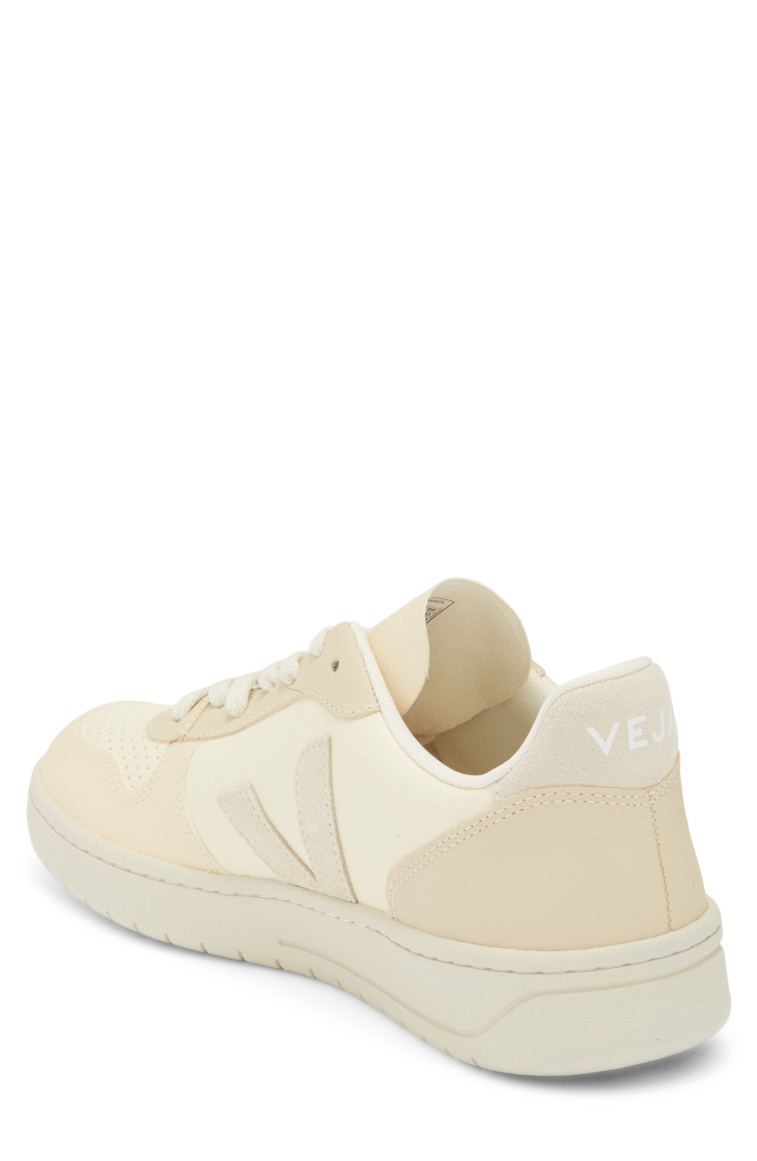 Veja V-10 Sneaker, Alternate, color, 
