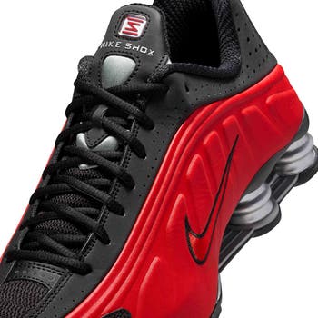 Shox R4 Sneaker