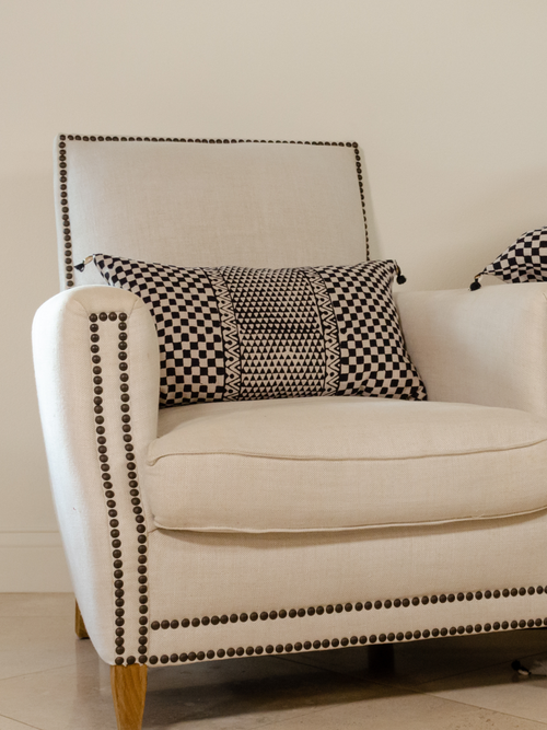 Alamwar Samburu Charcoal Lumbar Pillow Cover In Charcoal