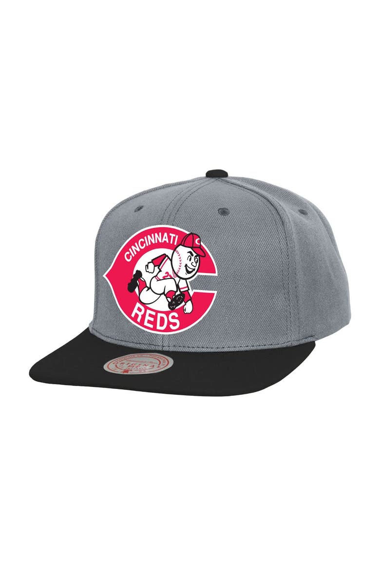 Mitchell & Ness Men's Mitchell & Ness Gray Cincinnati Reds Cooperstown Collection Basic Flip Snapback Hat, Main, color,