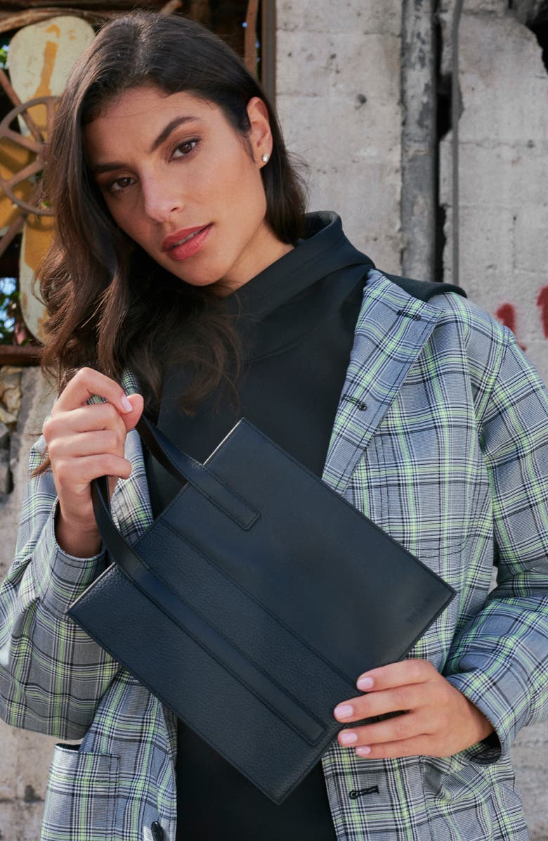 WE-AR4 The Bi Convertible Tote Bag, Alternate, color,