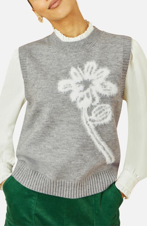 Yumi Knitted Flower Sleeveless Sweater Vest In Gray
