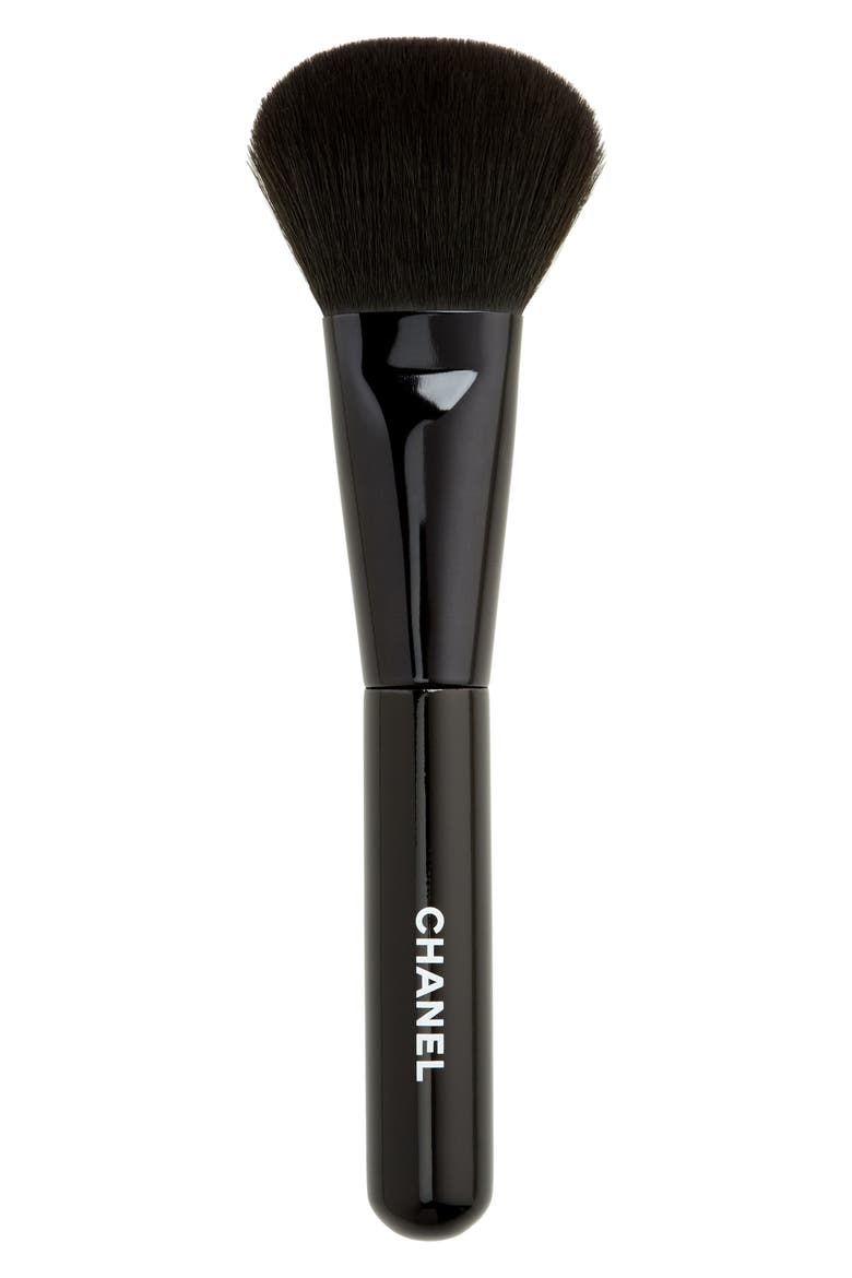 LES PINCEAUX DE CHANELブラシセット N°110 N°106 LES PINCEAUX DE CHANEL Blush Brush N°110 (Women) | Nordstrom