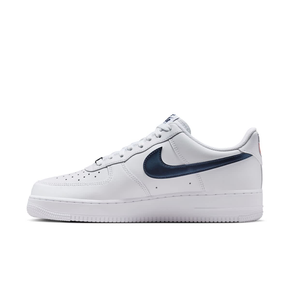 Nike Men's Nike White USMNT Air Force 1 '07 LV8 Shoes, Main, color, White
