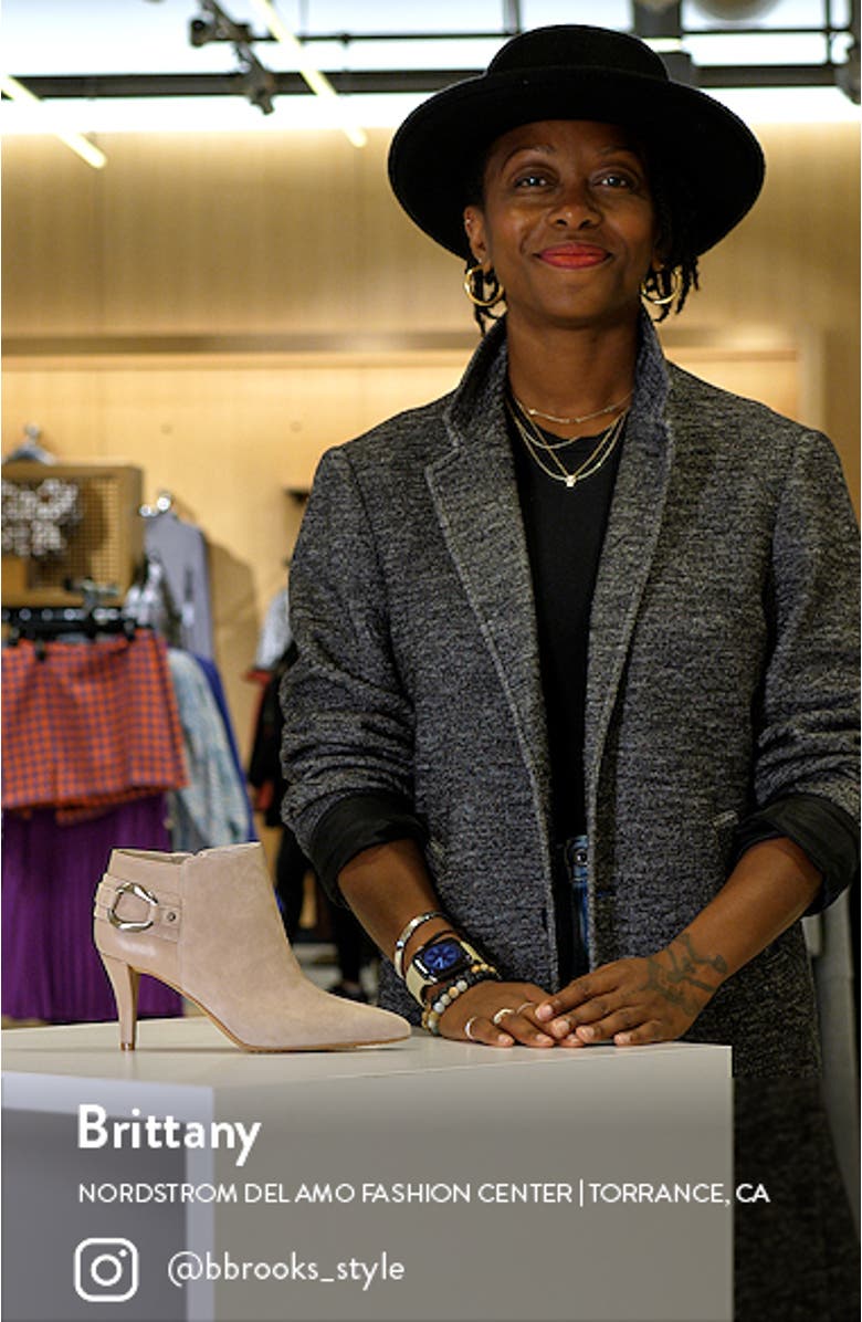 Selmente Bootie, sales video thumbnail