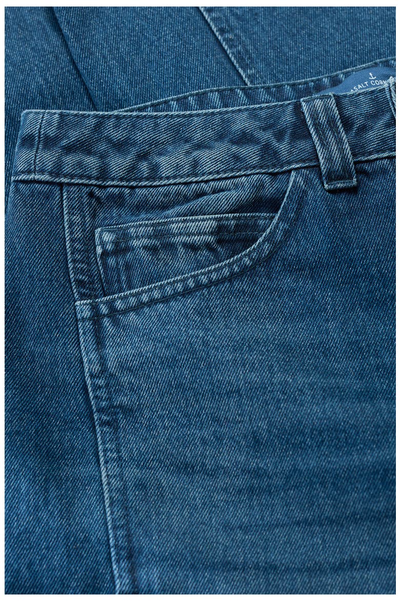Gwenver Tapered Ankle Jeans, Alternate, color, MID WASH