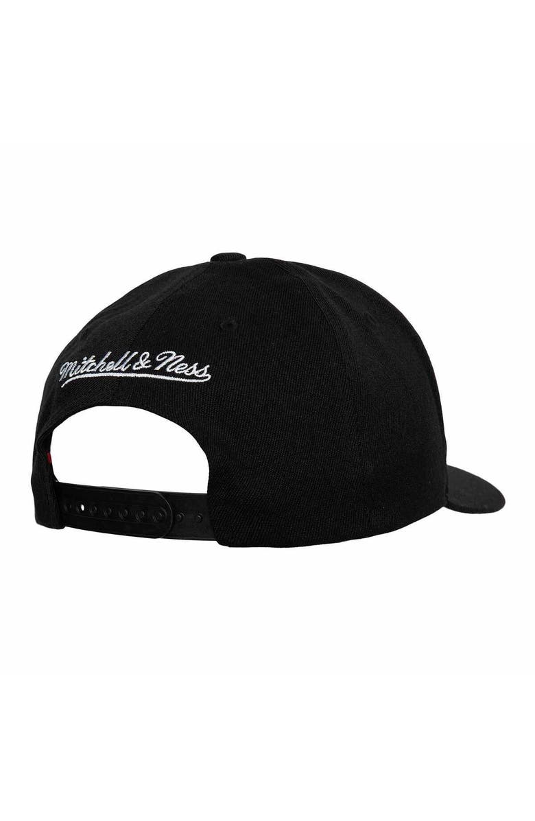 Mitchell & Ness Men's Mitchell & Ness Black Brooklyn Nets MVP Team Script 2.0 Stretch-Snapback Hat, Alternate, color, Black