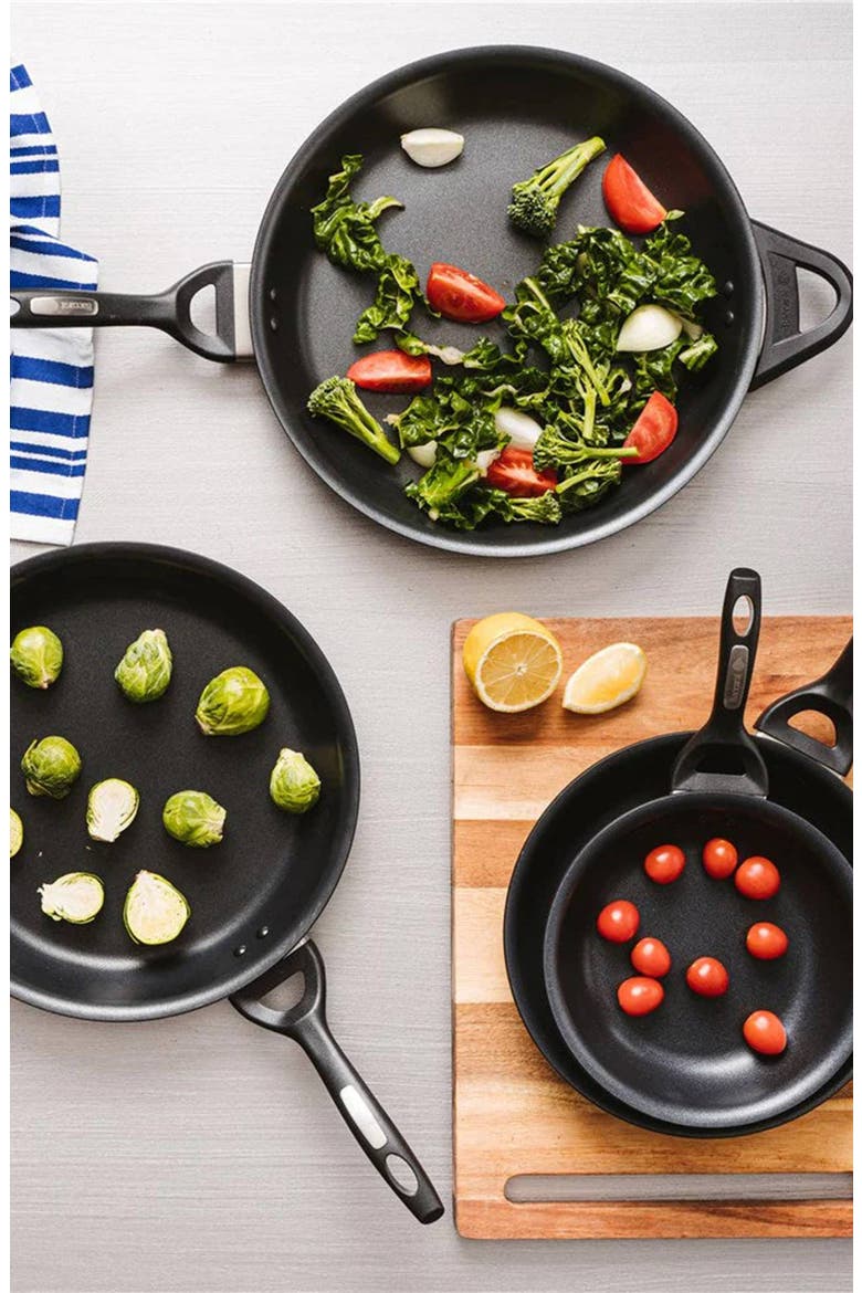 iD3® 12" Frypan, Alternate, color, BLACK