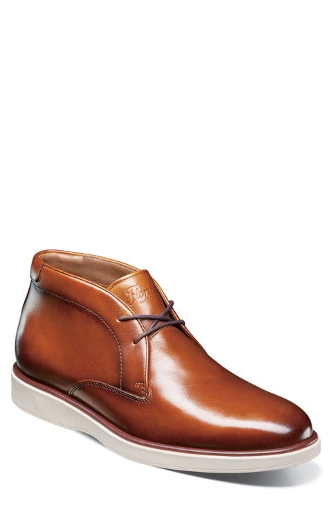 Avenue Plain Toe Chukka Boot