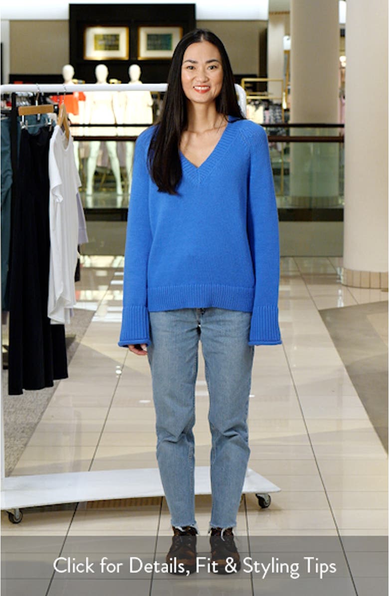 Oversize V-Neck Cotton Sweater, sales video thumbnail