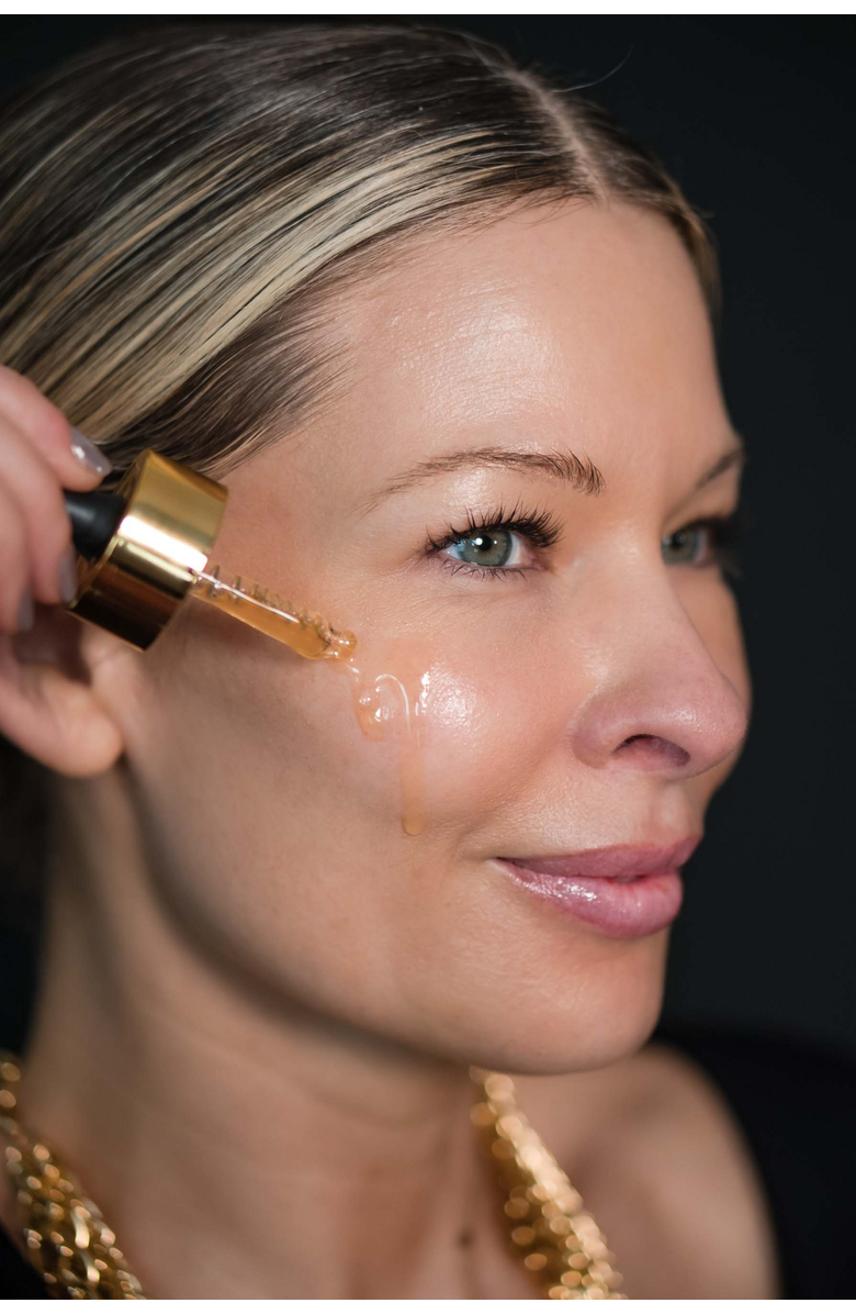 Intoxicated Cosmetics Snake Serum + Mini Snake Serum|  Full Size 1 fl oz/ 30 ml & Travel Size 0.17oz/5ml | Anti-Aging Formula with Vegan Snake Peptides | Hydrating Hyaluronic Acid | Niacinamide for Radiant Skin Repair, Alternate, color, NO COLOR