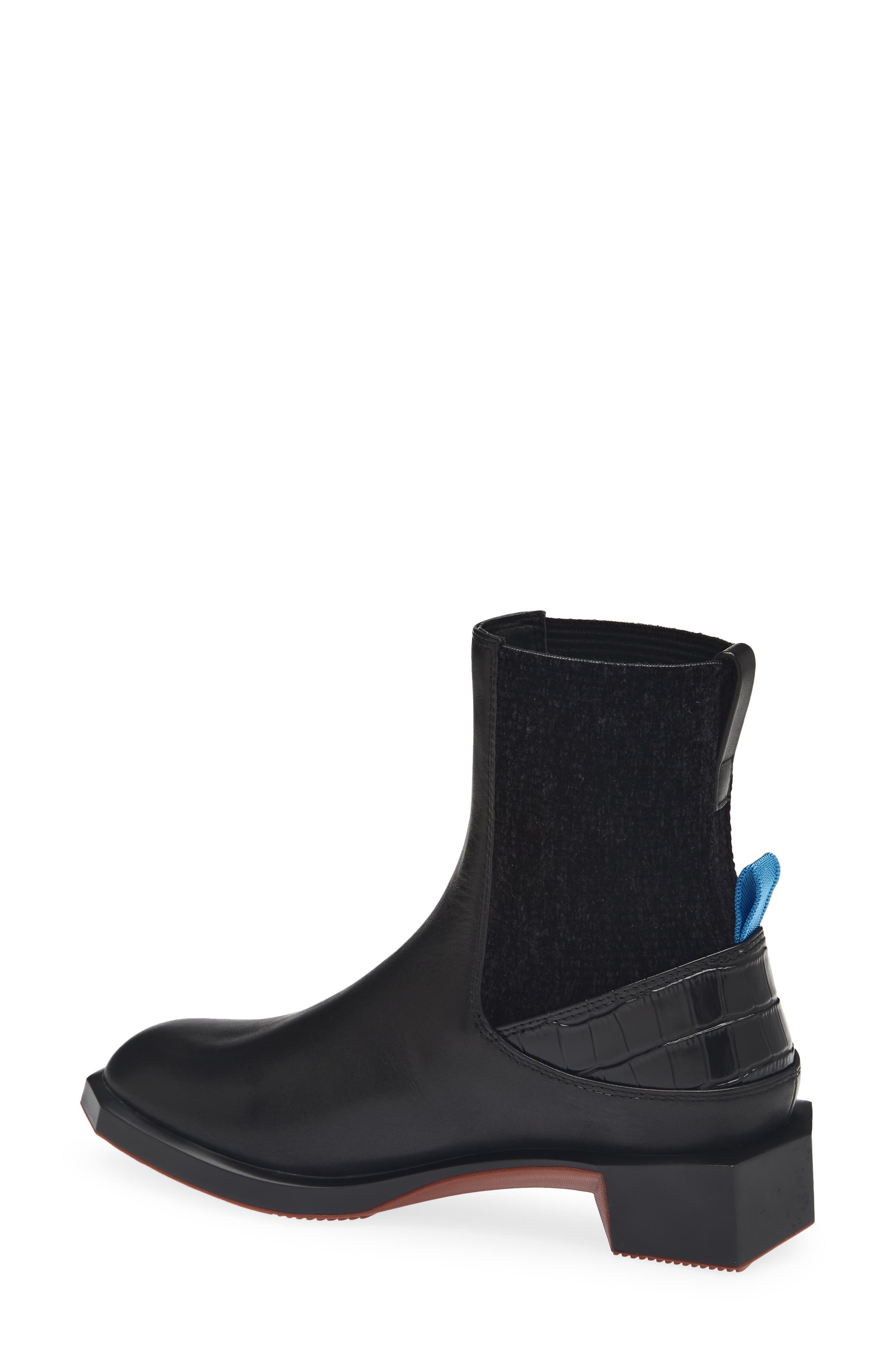 Forma Ena Leather Bootie, Alternate, color, BLACK