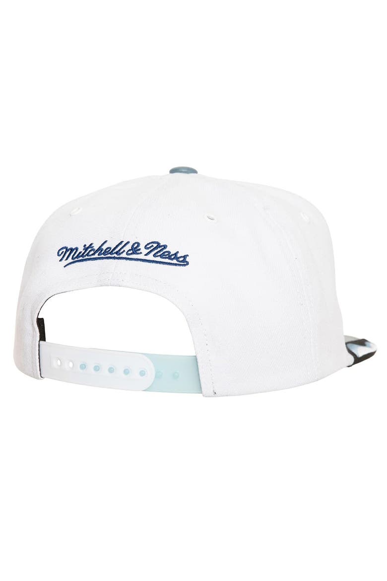 Men's Mitchell & Ness  Gray Chicago Bulls Day 6 Snapback Hat, Alternate, color, Gray