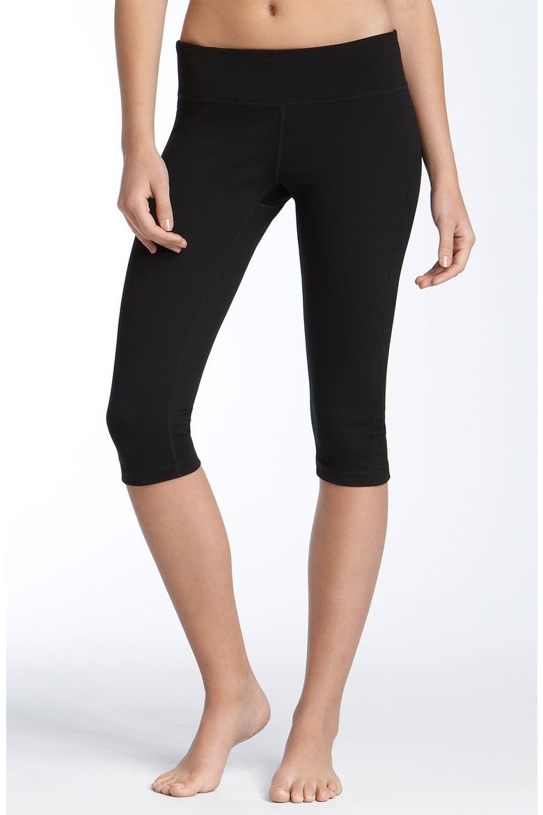 'Live In' Capris, Main, color, BLACK