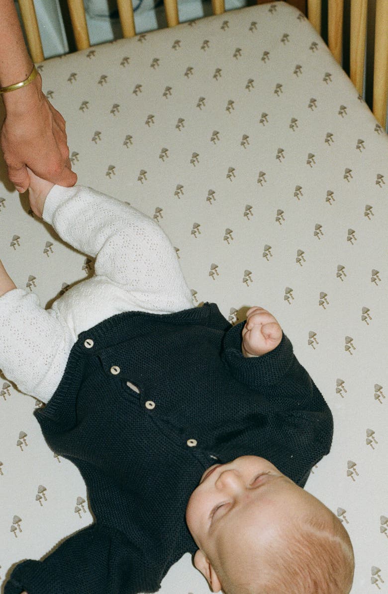 Oilo Print Organic Cotton Crib Sheet, Alternate, color, Eggshell