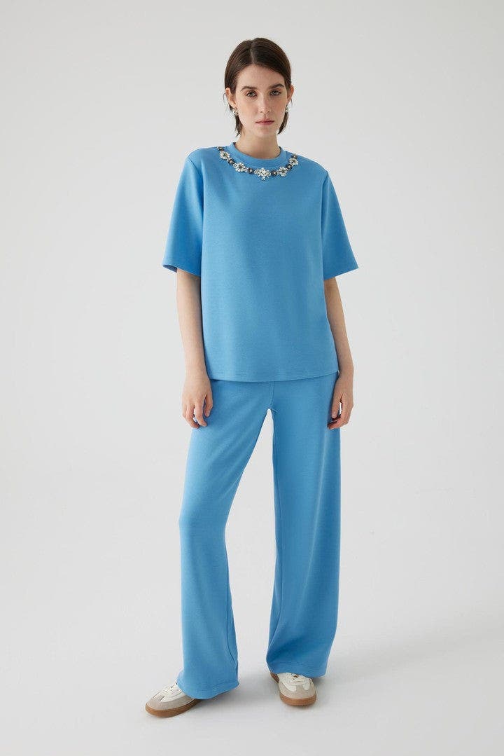 Regular Crystal Embellished T-Shirt - image 1