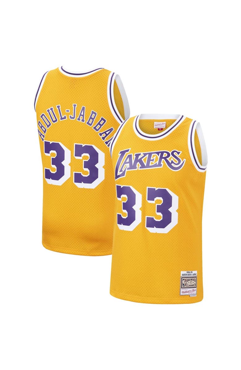 Mitchell & Ness Men's Mitchell & Ness Kareem Abdul-Jabbar Gold Los Angeles Lakers 1984-85 Hardwood Classics Swingman Jersey, Main, color, 