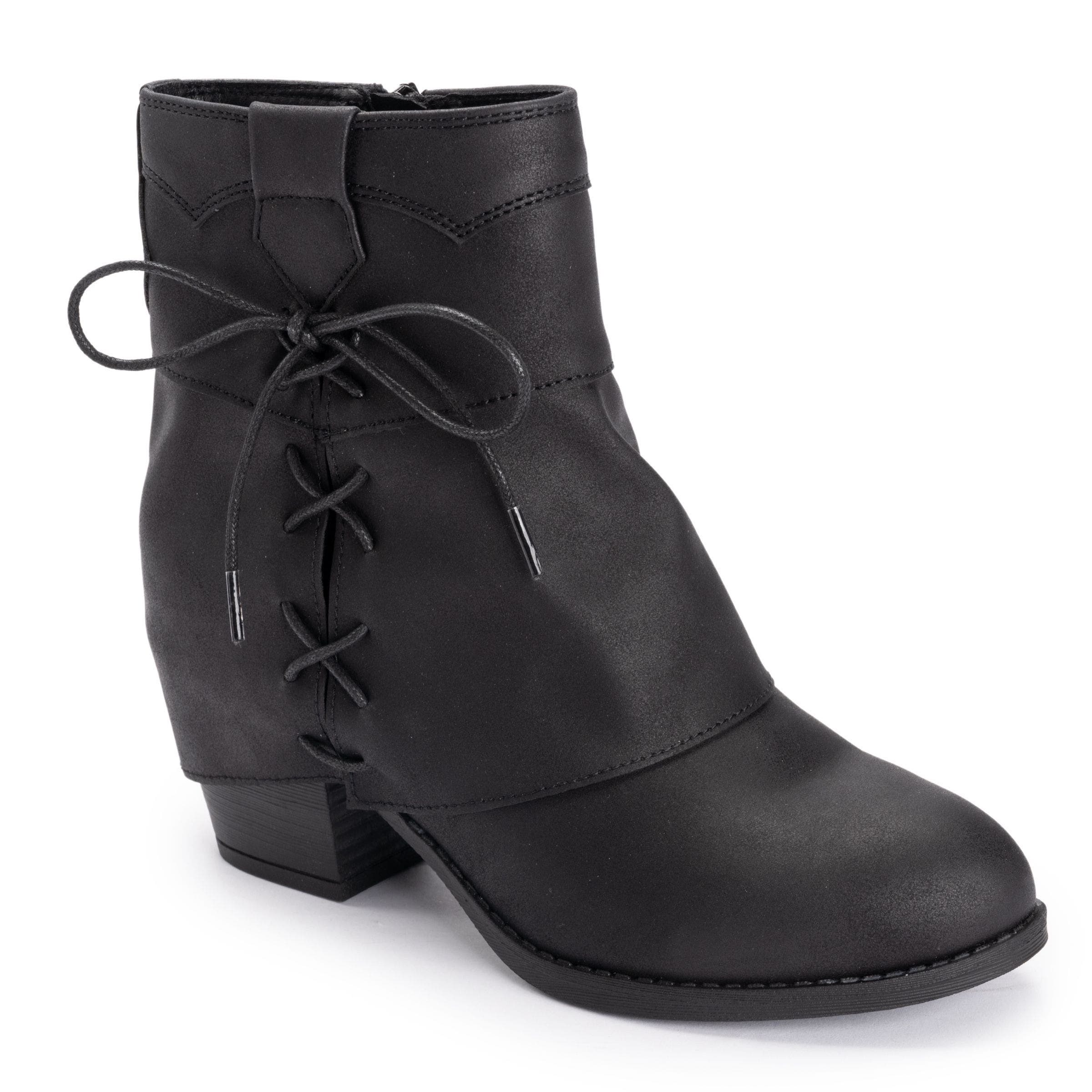 Women's Yuki Short Ankle Boots, Main, color, Black
