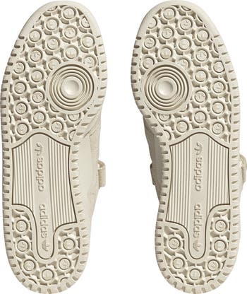 Forum Low Basketball Sneaker