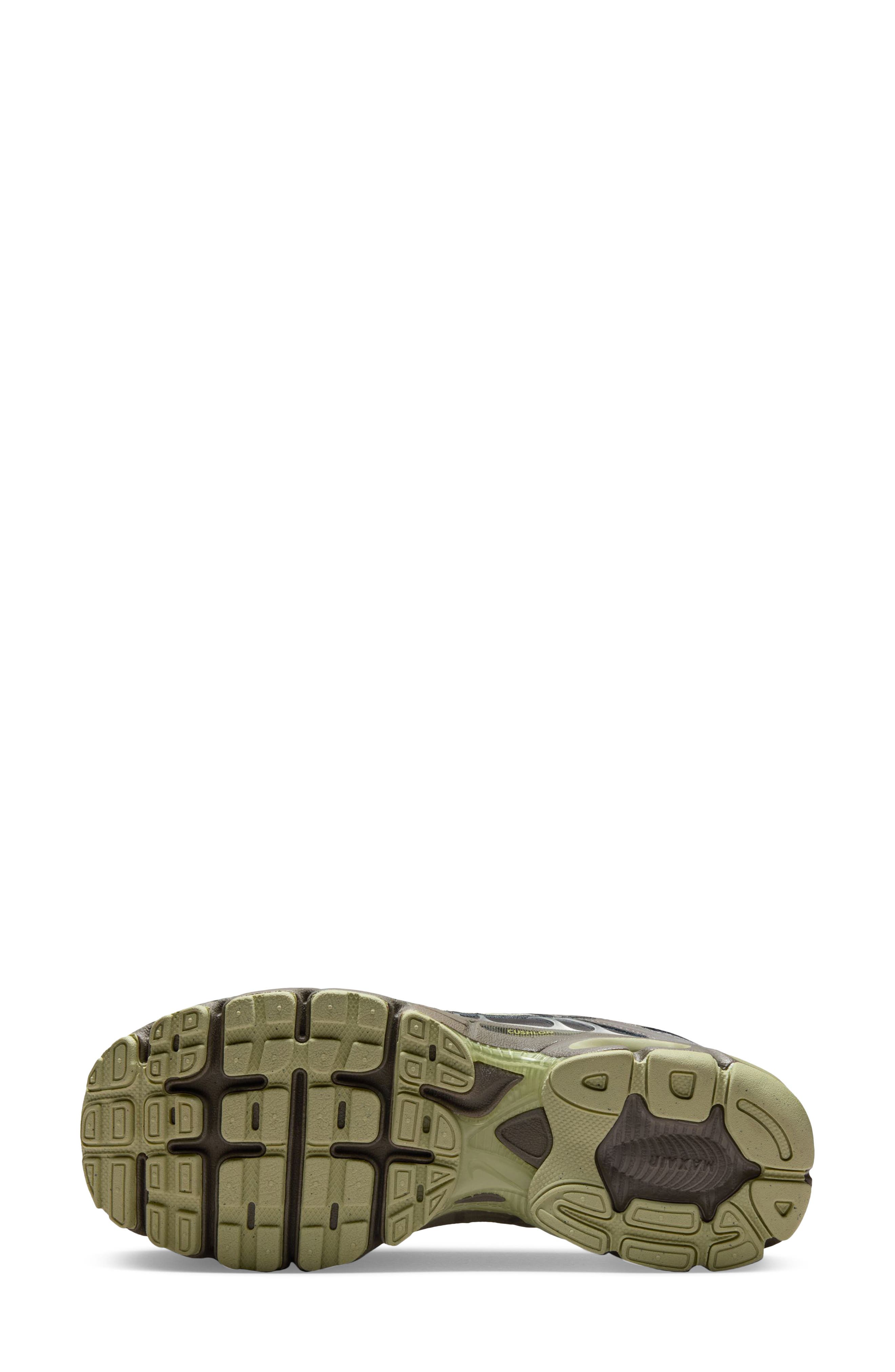 Nike Air Max Moto 2K Sneaker, Alternate, color, 