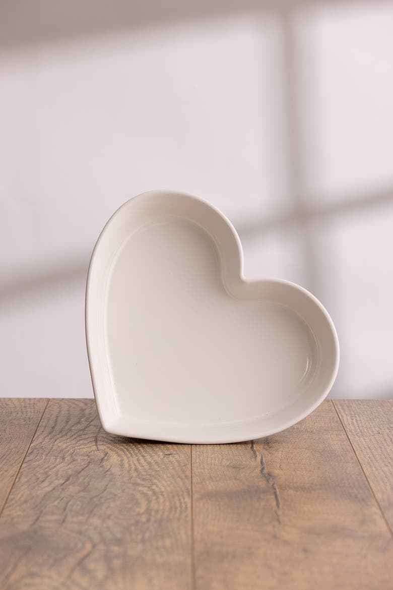 Rustic Charm Heart Oven Dish, 11" Stoneware Baking Dish with Embossed Design, Alternate, color, Beige
