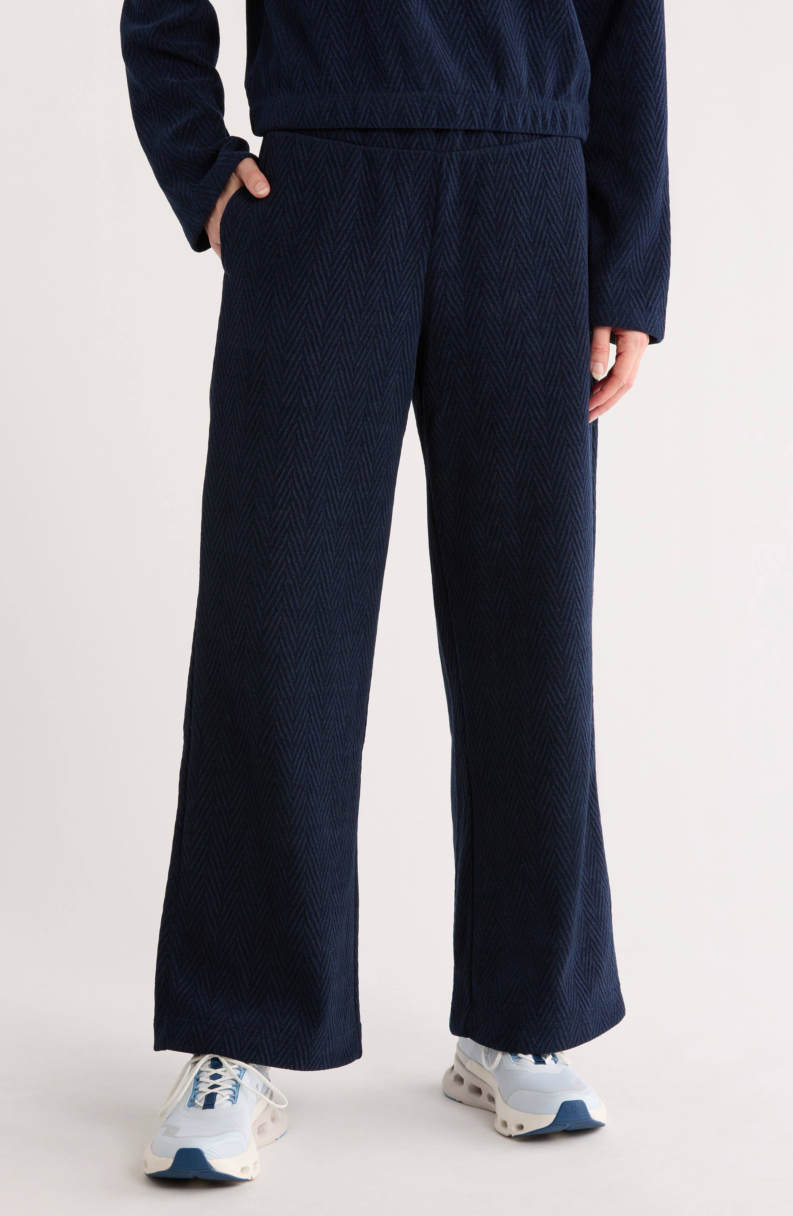 Herringbone Wide Leg Pull-On Pants - image 3