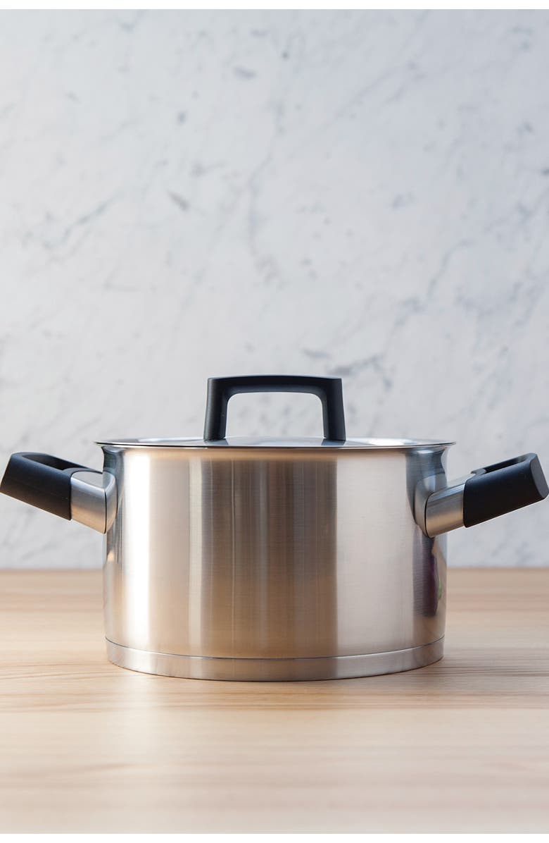 BergHOFF Silver/Black Ron 8" Covered Casserole, Alternate, color, Silver/ Black Handle