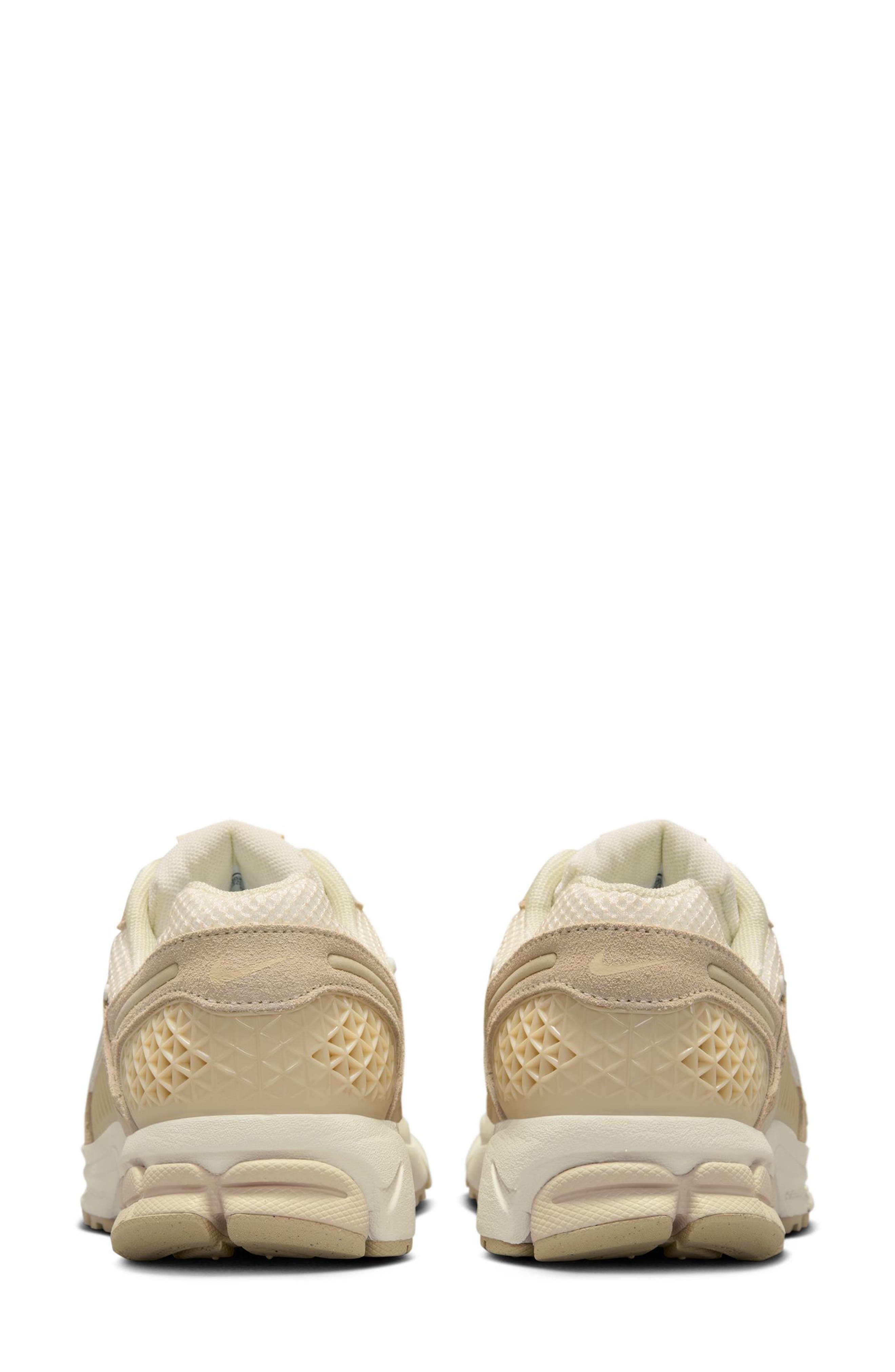 Nike Zoom Vomero 5 Sneaker, Alternate, color, Beach/ Sail/ Khaki