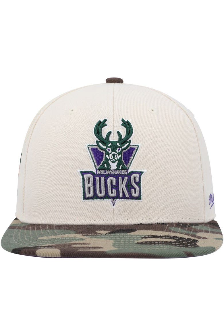 Men's Mitchell & Ness Cream/Camo Milwaukee Bucks Hardwood Classics 40th Anniversary Off White Camo Fitted Hat, Alternate, color, Camo