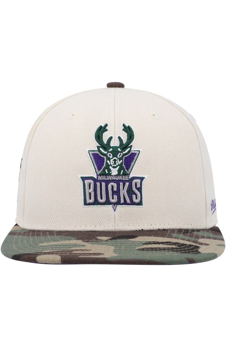 Mitchell & Ness Men's Mitchell & Ness Cream/Camo Milwaukee Bucks Hardwood Classics 40th Anniversary Off White Camo Fitted Hat, Alternate, color, 