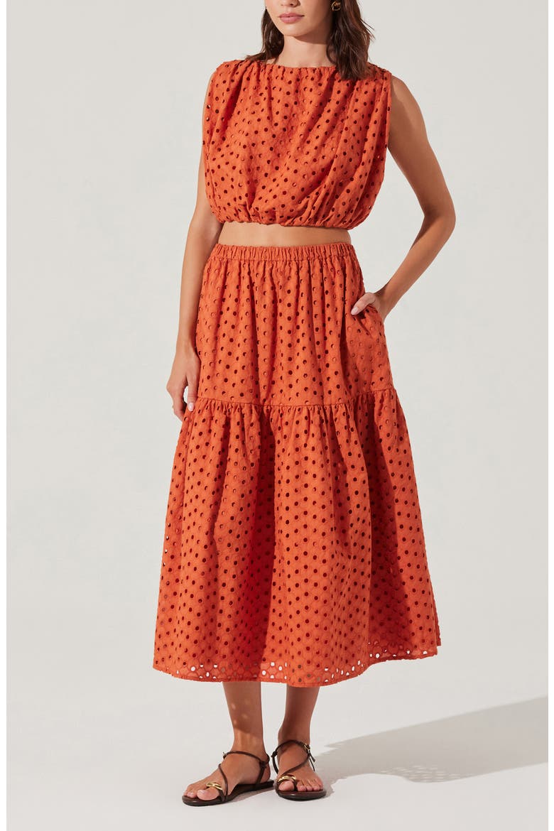 Nalley Eyelet Tiered Skirt with Pockets, Alternate, color, RUST