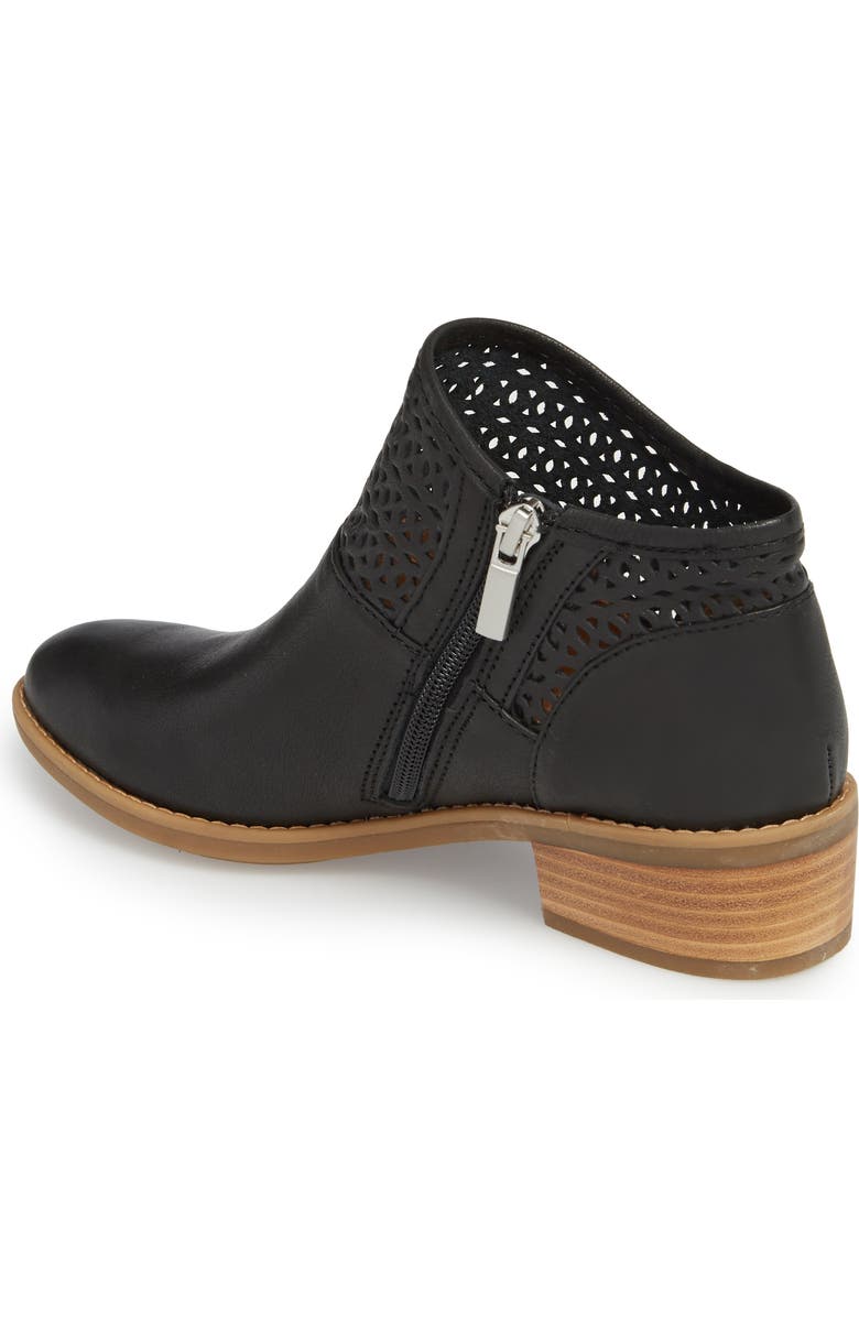 Comfortiva Caileen Bootie, Alternate, color,