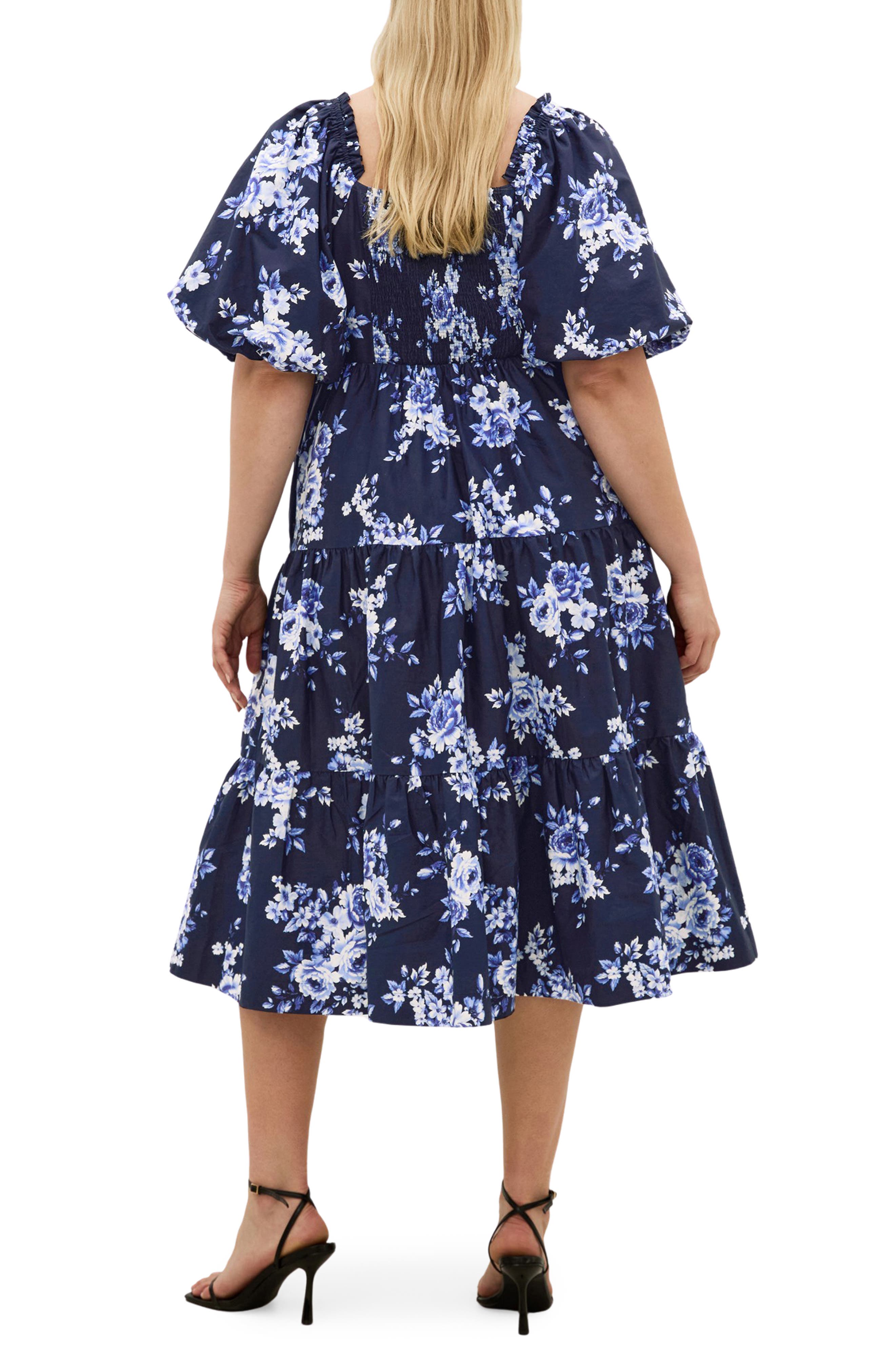 Fantasy Print Flared Midi Dress - image 4