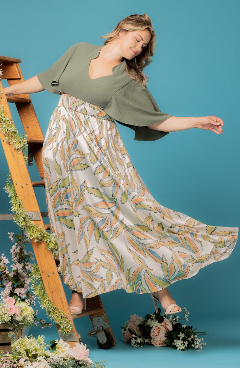 Kiyonna Avisa Flutter Sleeve Maxi Dress, Alternate, color, Artful Leaves