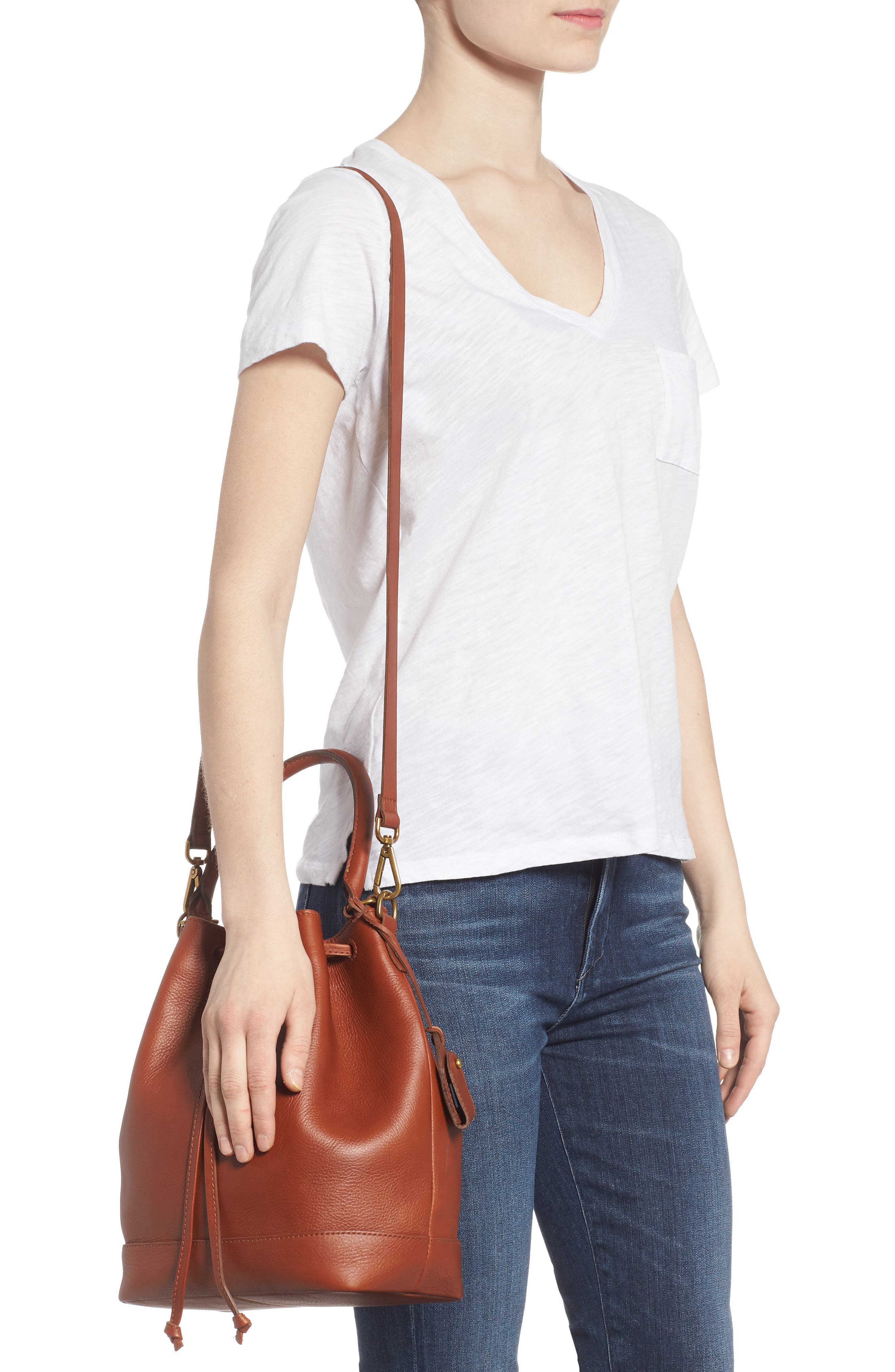 Madewell Lafayette Leather Bucket Bag, Alternate, color, 
