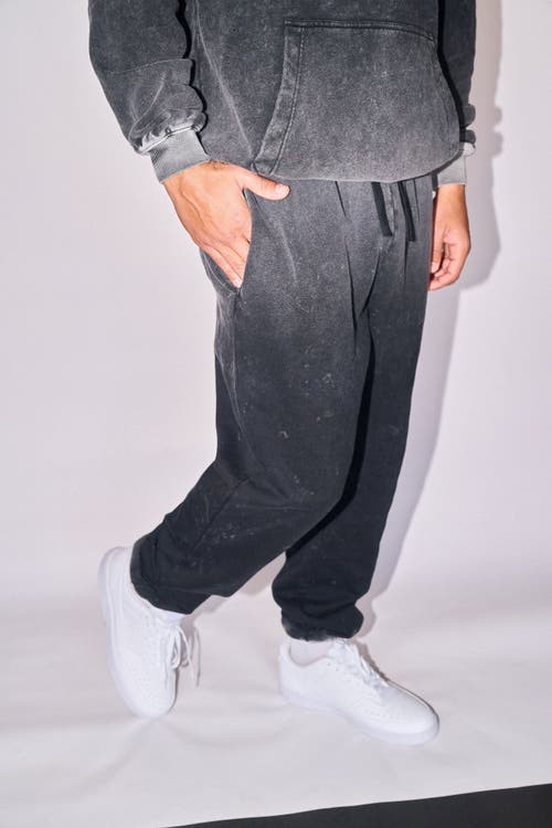 Vitality Jogger In Neutral