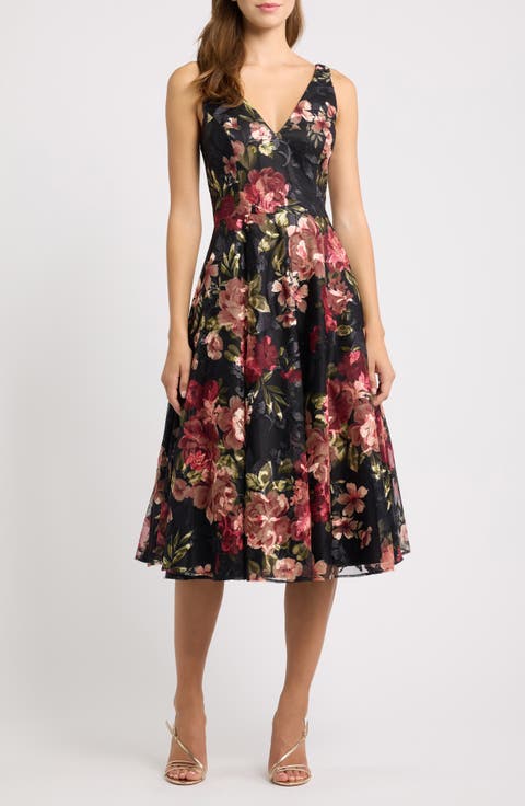 Floral Embroidered Sleeveless Chiffon Cocktail Dress
