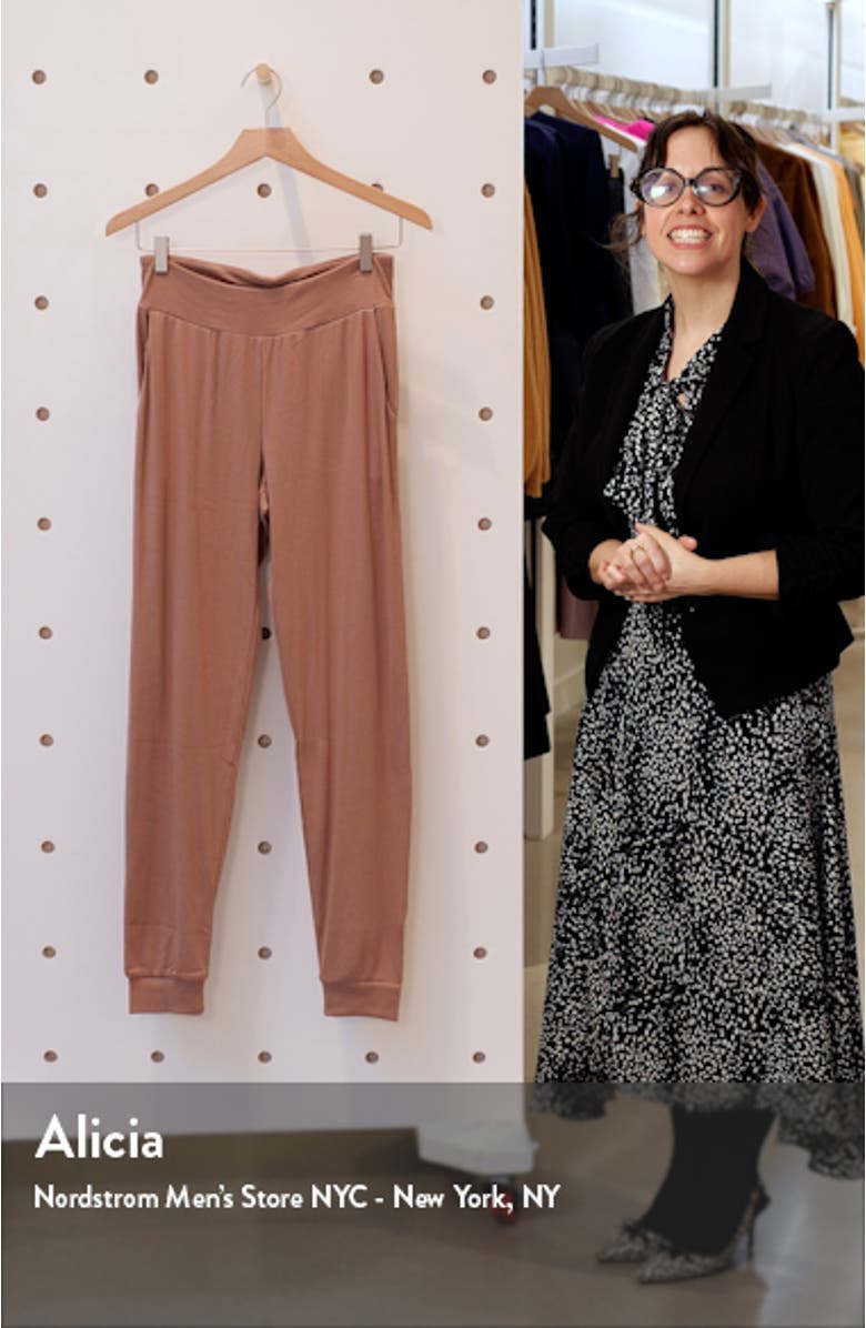 Ribbed Joggers, sales video thumbnail