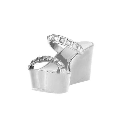 Carmen Sol Tonino Mid Pump In Metallic