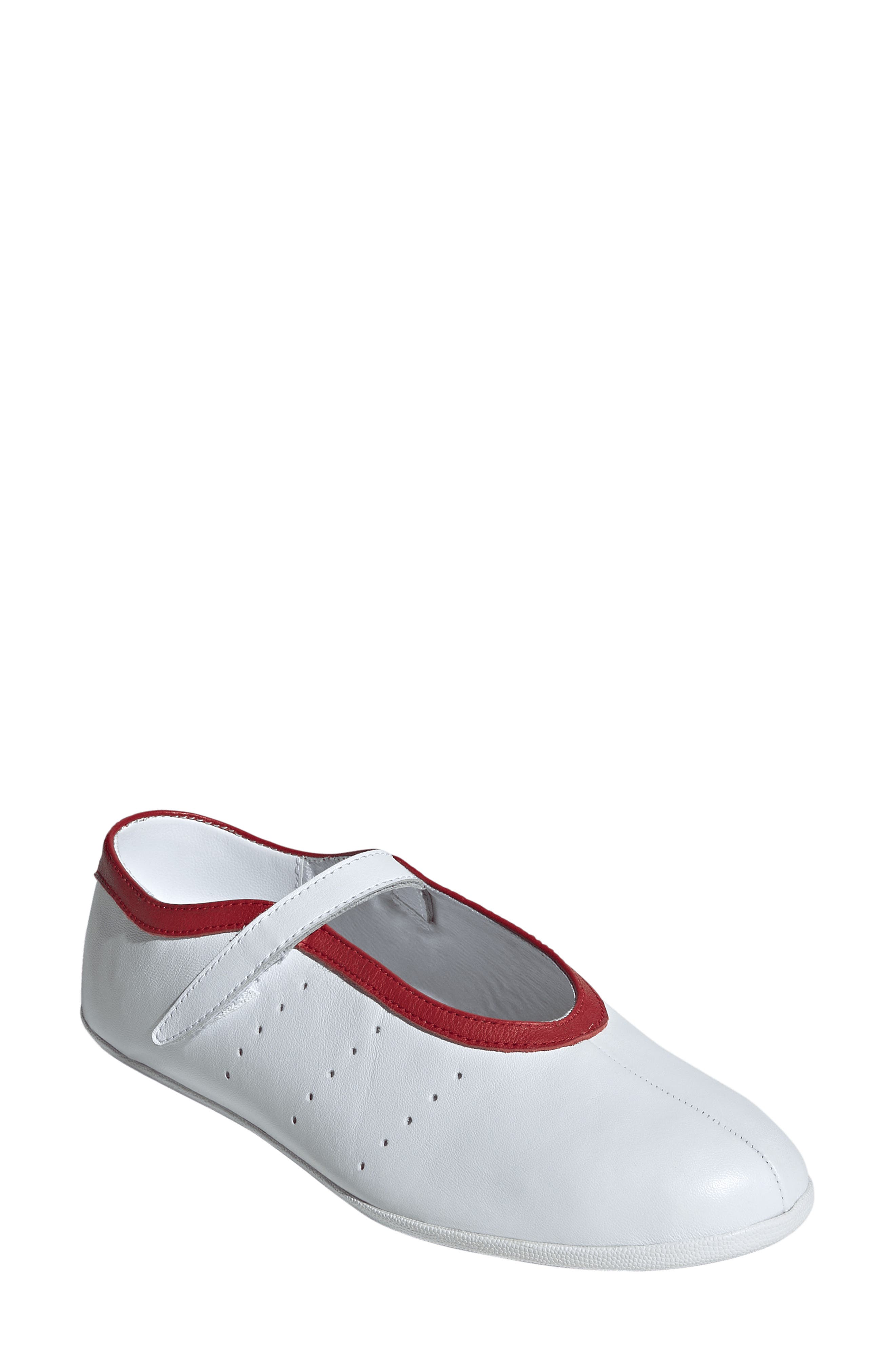  White/ White/ White