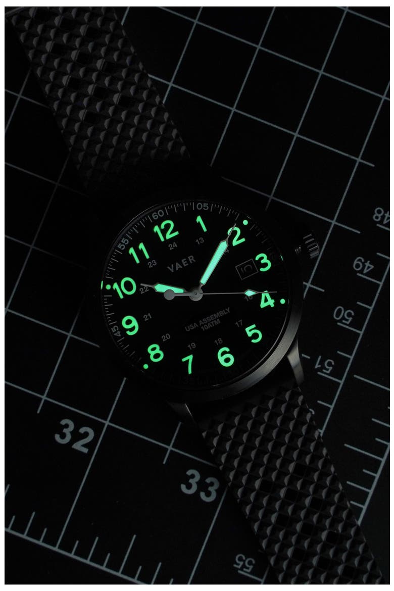 C5 Tactical Field Bracelet Watch, 40mm, Alternate, color, BLACK