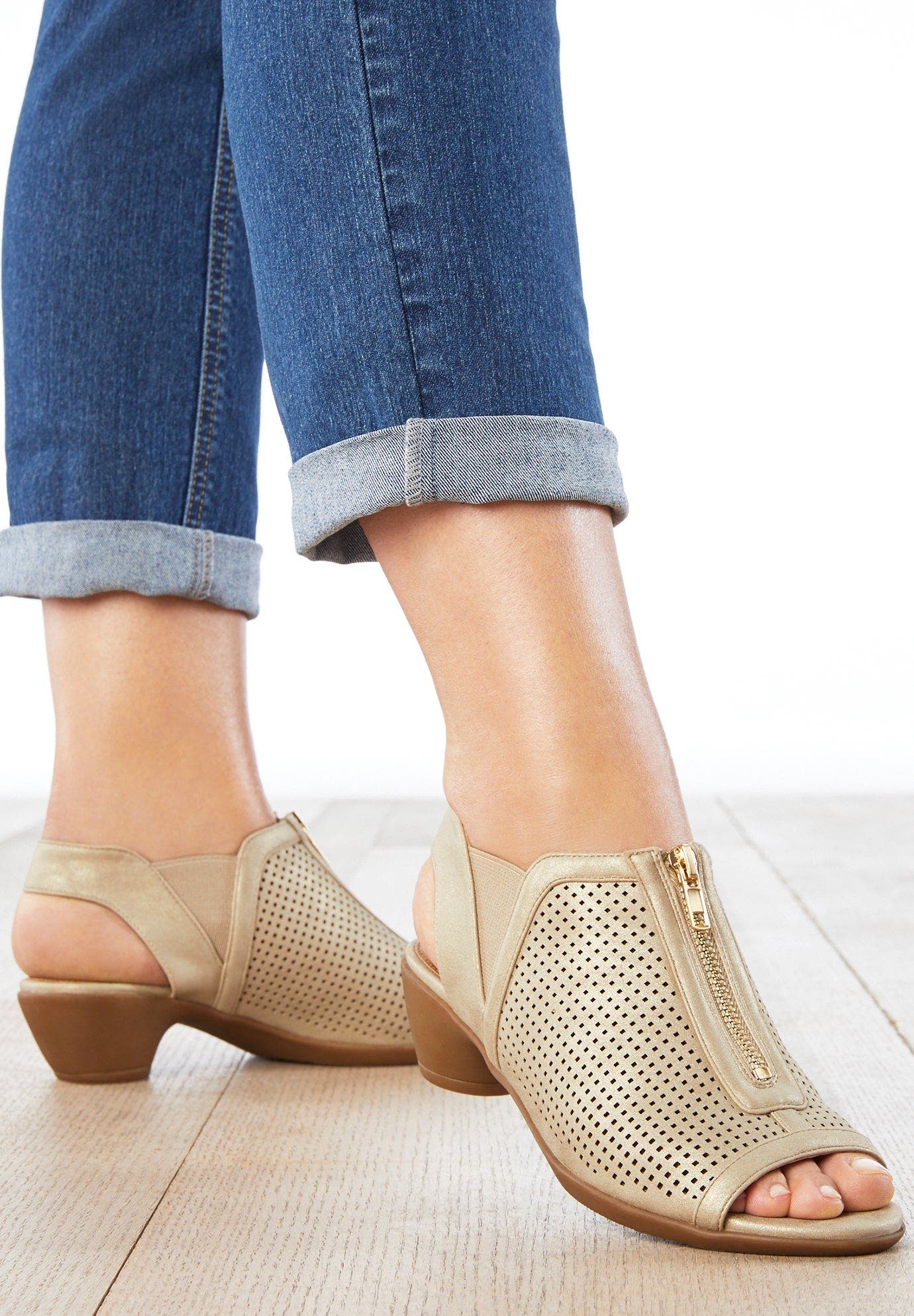 The Aurora Shootie, Alternate, color, CHAMPAGNE