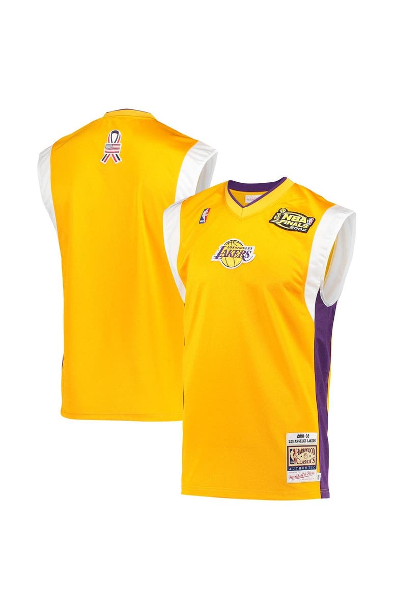 Mitchell & Ness Men's Mitchell & Ness Gold Los Angeles Lakers 2002 NBA Finals Hardwood Classics On-Court Authentic Sleeveless Shooting Shirt, Main, color, 