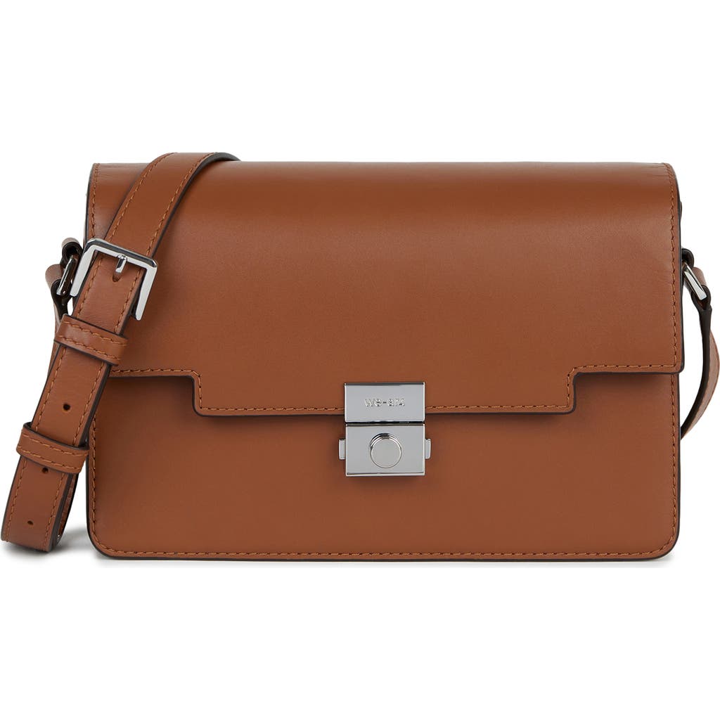 WE-AR4 The Retro Leather Crossbody Bag in Caramel