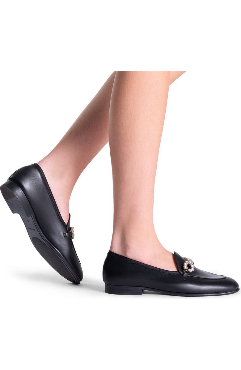 Magnanni Sienna Loafer, Alternate, color, Black