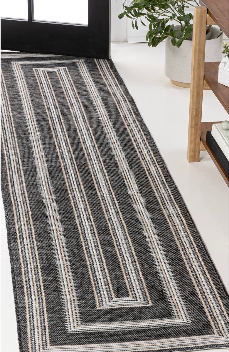 JONATHAN Y Argo Classic Nautical Mitre Stripe Reversible Machine-Washable Indoor/Outdoor Area Rug, Alternate, color, Black/Cream