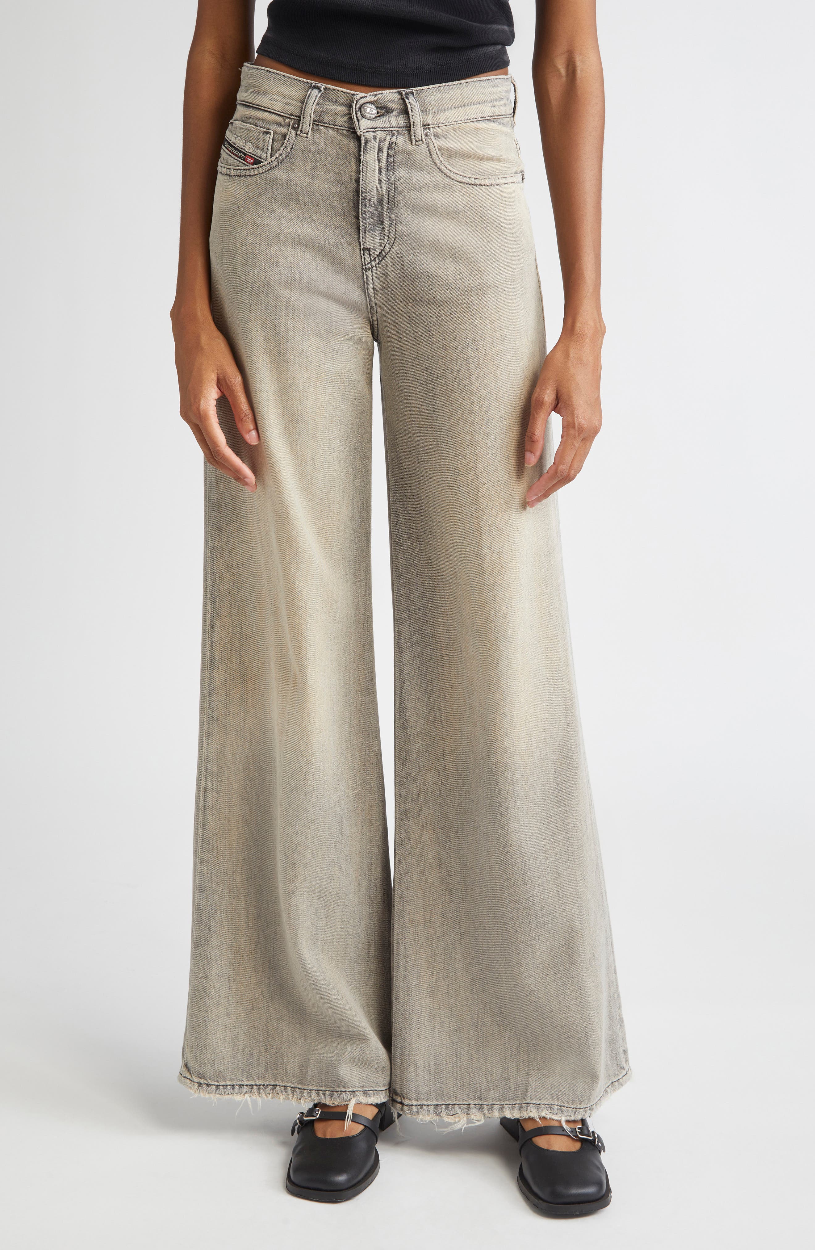 1978 D-Akemi Distressed Flare Leg Jeans