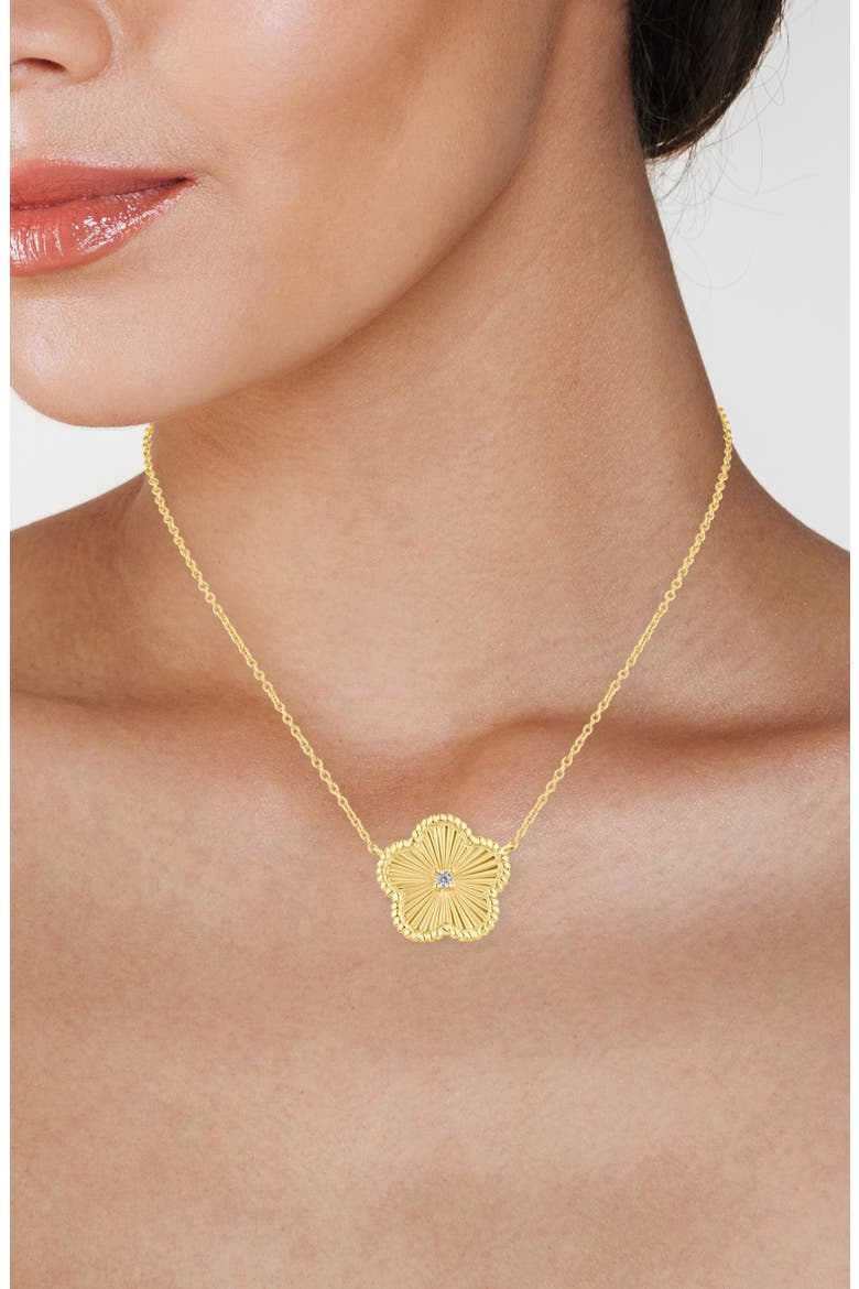 Cubic Zirconia Textured Clover Pendant Necklace, Alternate, color, CLEAR GOLD