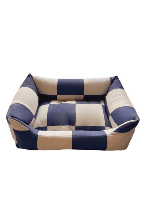 Striped Nest Bed